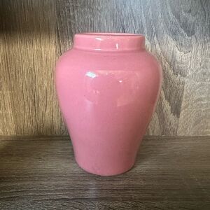 Vintage Ceramic Pottery Mauve Dusty Rose Pink Glaze
Vase